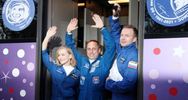 Une équipe russe dans l'espace pour tourner le premier film en orbite