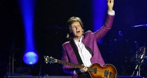 L'hyperactif Paul McCartney, fête ses 80 ans