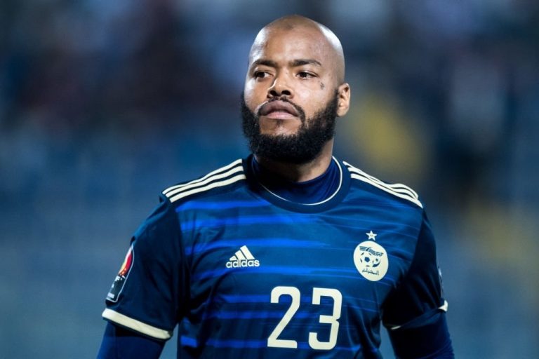 Transferts : Le gardien Raïs M&rsquo;Bolhi signe pour deux ans au CR Belouizdad