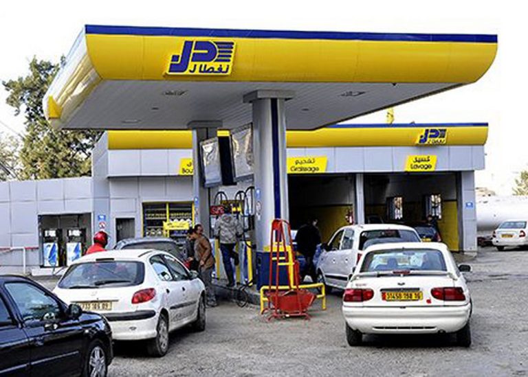 EN SUPPORTANT LA DIFFÉRENCE ENTRE COUT RÉELET PRIX À LA POMPE : L’État maintient les subventions aux carburants