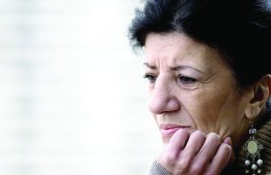 ICÔNE DU CINÉMA ET CHANTEUSE ALGÉRIENNE : Biyouna décédée à l’âge de 73 ans