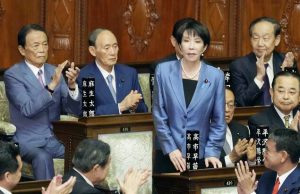 TENTATIVE DE SANAE TAKAICHI DE RÉVISER LES TROIS PRINCIPES NON NUCLÉAIRES : Au Japon, d’anciens Premiers ministres expriment leurs inquiétudes