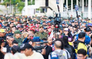 APRÈS L’ANNONCE DE LA FERMETURE DE SON ESPACE AÉRIEN : Le Venezuela condamne une « menace colonialiste » de Trump