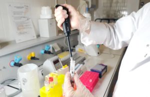 ACTIVITÉ DES ANALYSES MÉDICALES : Bras de fer entre les laboratoires et les pharmaciens