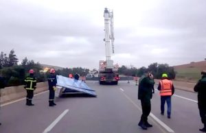 CHUTES D’ARBRES, DE POTEAUX ÉLECTRIQUES, DE PANNEAUX PUBLICITAIRES… : Les vents font des dégâts