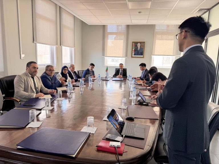 COOPÉRATION DANS LES DOMAINES DE L’ÉCONOMIE NUMÉRIQUE ET DE L’INNOVATION TECHNOLOGIQUE : L’Algérie et Huawei explorent de nouvelles perspectives