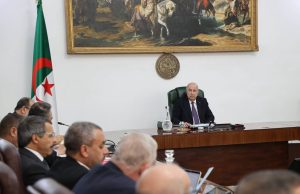 CONSEIL DES MINISTRES / LE PRÉSIDENT TEBBOUNE INSISTE SUR LA RÉALISATION DES PROJETS STRATÉGIQUES : « Propulser l’Algérie dans une nouvelle ère »