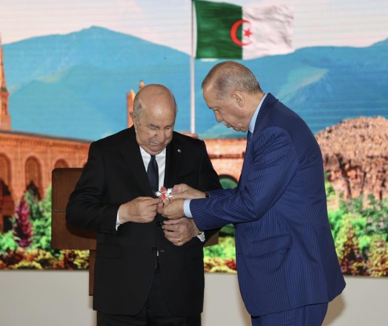 Le président Tebboune décoré de l&rsquo;Ordre de l&rsquo;Etat par Erdogan
