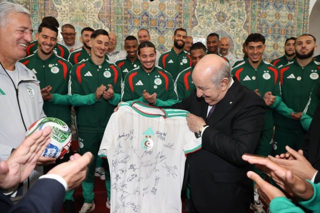 AVANT DE QUITTER LE PAYS POUR PARTICIPER À LA COUPE DU MONDE 2026 - Les Verts chez le président Tebboune