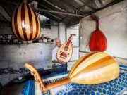 Au milieu des ruines de Ghaza : Un luthier redonne vie aux ouds