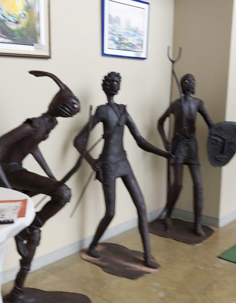 Exposition : Le plasticien M&rsquo;hamed Bouheddadj dévoile « De la préhistoire à l&rsquo;après histoire »