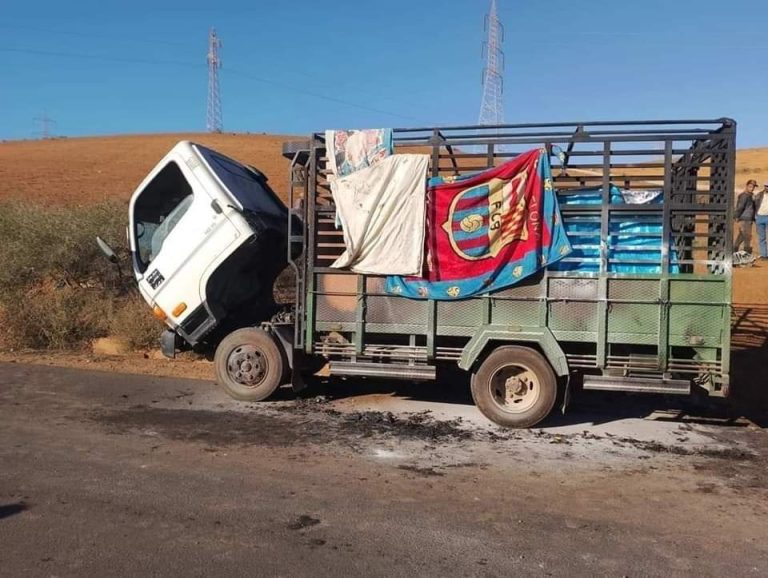 Un camion prend feu à Oran : cinq ouvriers périssent carbonisés