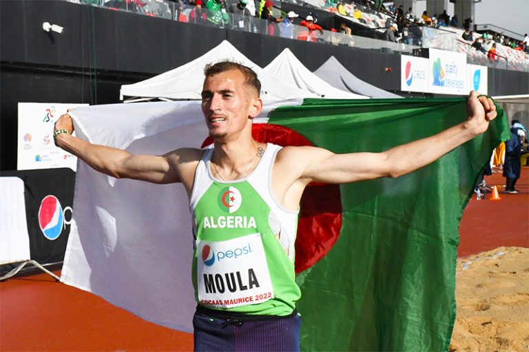 « Mobilis » signe un contrat de parrainage avec l&rsquo;athlète Slimane Moula