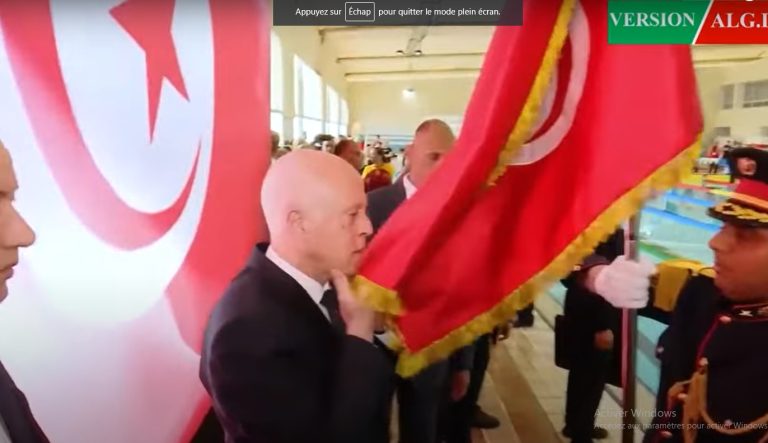 Kaïs Saïed hisse le drapeau tunisien et lave l’affront !