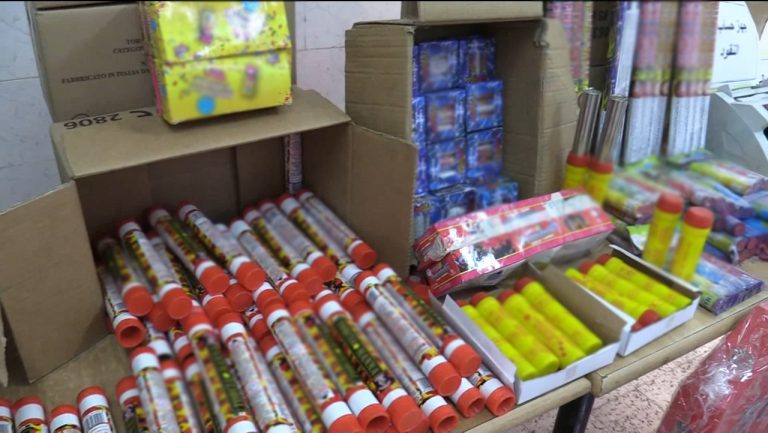 Saisie de plus d&rsquo;un demi-million de pétards et de feux d’artifice à Sétif
