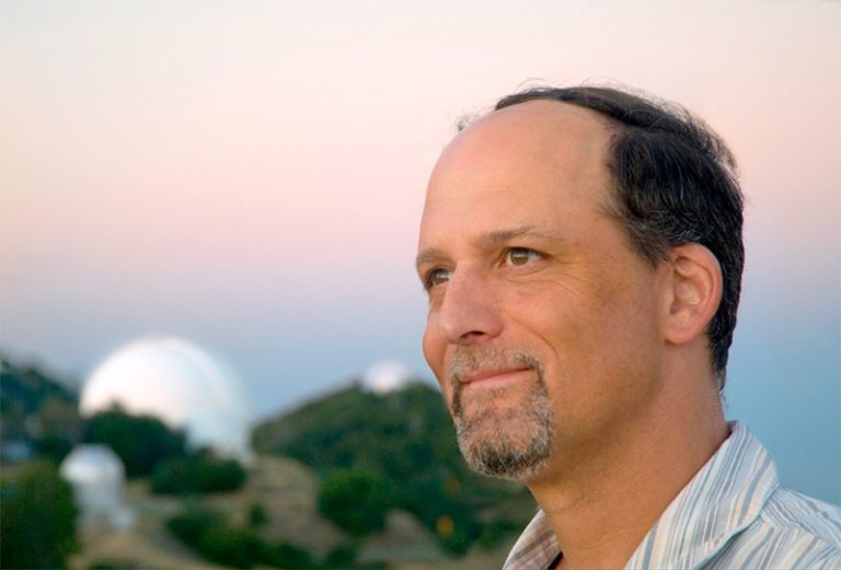 Université de Batna : l&rsquo;astronome américain Geoffrey Marcy passe en revue ses 64 années de recherche