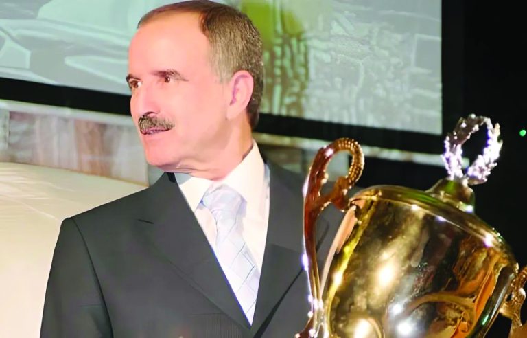 Décès Mahieddine Khalef: le président de la FIFA présente ses condoléances