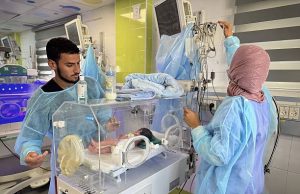 ACCOUCHEMENT SOUS LES BOMBES ET AU MILIEU DES DÉCOMBRES : La bataille silencieuse des mères à Ghaza