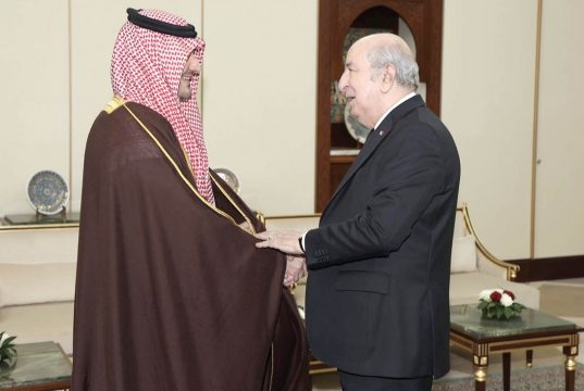 LE PRESIDENT TEBBOUNE REÇOIT LE MINISTRE SAOUDIEN DE L’INTERIEUR : Alger et Riyad enchaînent les rendez-vous