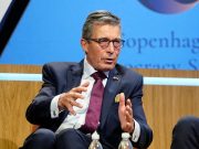 L’ex SG de l’OTAN Anders Fogh Rasmussen au journal El Pais : « L’UE appelée à transformer ses usines automobiles en sites de production militaire »