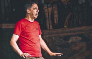 Jijel : L’humoriste Mourad Saouli subjugue le public