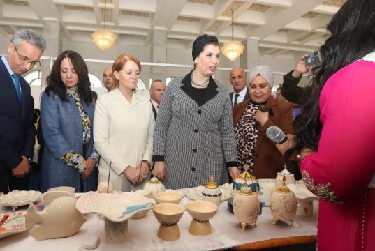 Des mécanismes législatifs et règlementaires mis en place pour sa participation : La femme algérienne dans la sphère publique