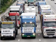FLAMBÉE DES PRIX DU CARBURANT EN FRANCE : Les transporteurs manifestent à Paris