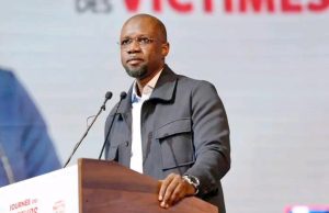 Sénégal : Le PM Sonko suspend les déplacements «non essentiels» des ministres à l’étranger