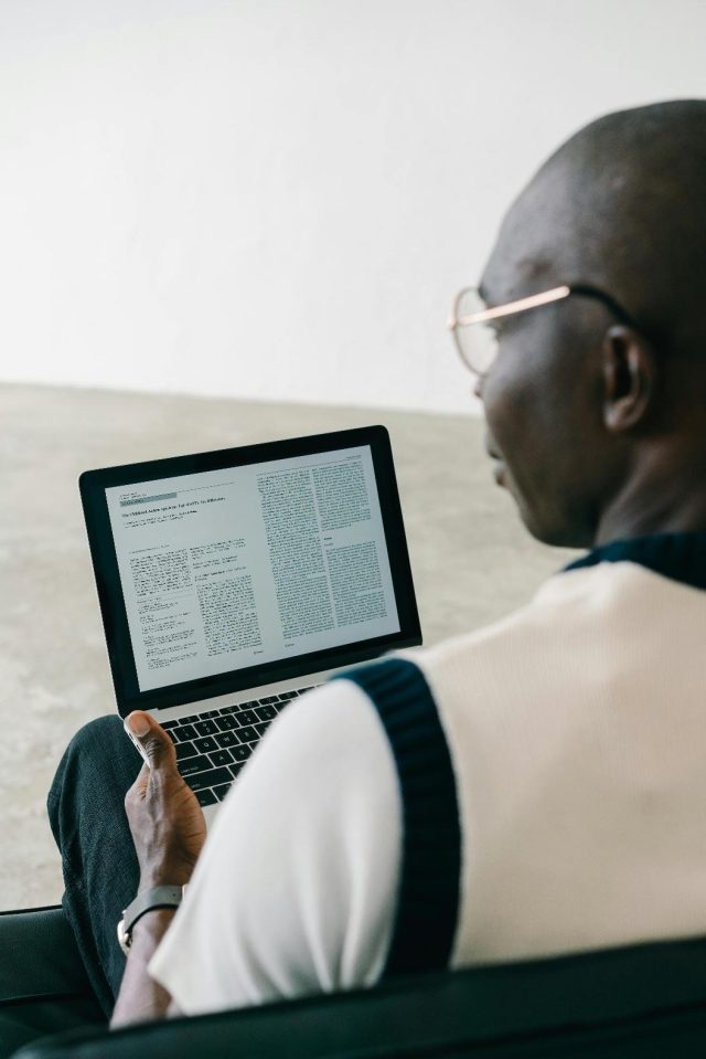 Comment Internet a transformé nos habitudes de lecture ? Comment Internet a transformé nos habitudes de lecture ?