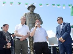 Tizi-Ouzou : inauguration d’une stèle à l’effigie de l’icônede la chanson algérienne, Idir
