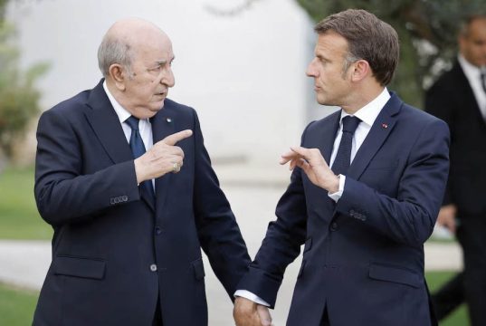 ABORDER LES QUESTIONS MÉMORIELLES POUR LE RÉCHAUFFEMENT DES RELATIONS ALGÉRO-FRANÇAISES : Une gifle pour les aigris, xénophobes et racistes ABORDER LES QUESTIONS MÉMORIELLES POUR LE RÉCHAUFFEMENT DES RELATIONS ALGÉRO-FRANÇAISES : Une gifle pour les aigris, xénophobes et racistes