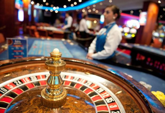 Le casino de Saumur ouvrira le 26 mars 2026, et des spécialistes évoquent déjà les risques d’addiction