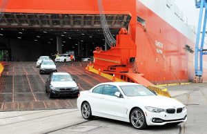LES VÉHICULES NEUFS OU DE MOINS DE TROIS ANS ET LES UTILITAIRES SONT CONCERNÉS : Des interdictions temporaires à l’entrée des ports du pays