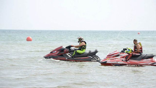 Jet ski
