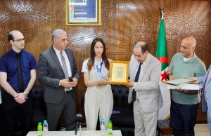 Championne du monde de Kempo Combat : L’étudiante Fatima Boudouma honorée par l’Université d’Oran 2