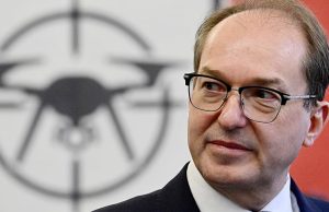 UN MINISTRE ALLEMAND DE L’INTÉRIEUR MET EN GARDE CONTRE UNE MENACE CROISSANTE : « Protéger le Bundestag contre les attaques de drones »