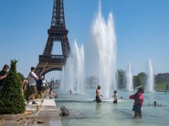 UNE VAGUE DE CHALEUR PRÉCOCE ALIMENTE LES INCENDIES DE FORÊT ET FAIT DES VICTIMES : L’Europe brûle sous le feu et le soleil