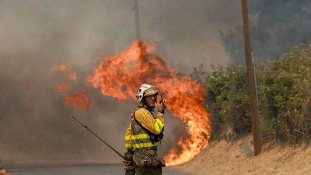 L'Espagne décrète l'état d'urgence national et sollicite l'aide de l'UE
