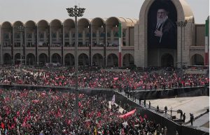 LA PRIÈRE FUNÉRAIRE A RASSEMBLÉ DES MILLIONS DE FIDÈLES À TÉHÉRAN : L’Iran fait ses adieux à son Guide suprême