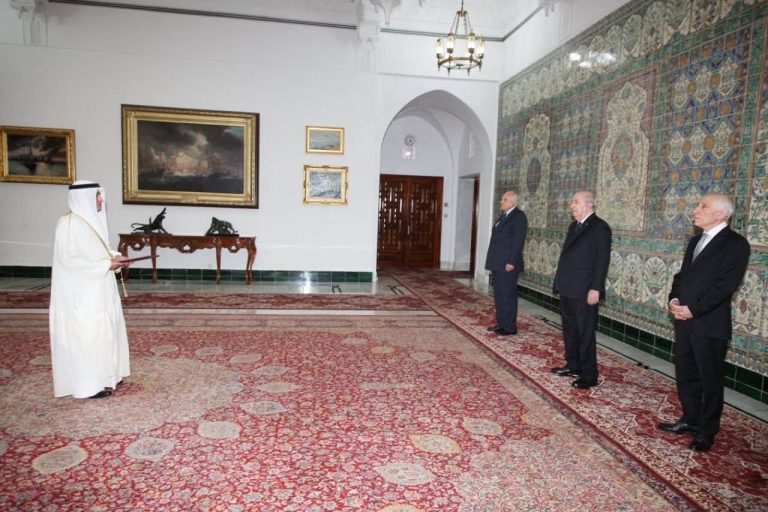 IRAN, KOWEÏT, SUISSE ET INDONÉSIE : Le Président reçoit les lettres de créance de quatre nouveaux ambassadeurs