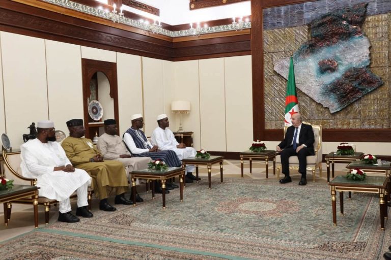 Le président Tebboune reçoit le Premier ministre malien