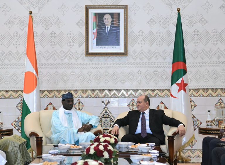 POUR UNE VISITE DE TRAVAIL DE DEUX JOURS : Le Premier ministre nigérien arrive à Alger