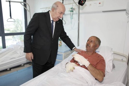 IL S’EST ENQUIS, HIER, À L’HOPITAL DE ZERALDA, DE L’ÉTAT DE SANTÉ DES BLESSÉS DES INCENDIES : Le geste réconfortant du Président