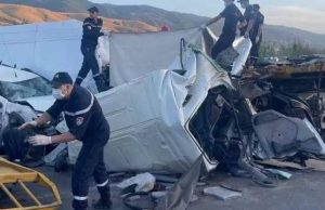 10 MORTS ET 12 BLESSÉS DANS UN VIOLENT ACCIDENT : Hécatombe sur la RN12 à Tizi-Ouzou