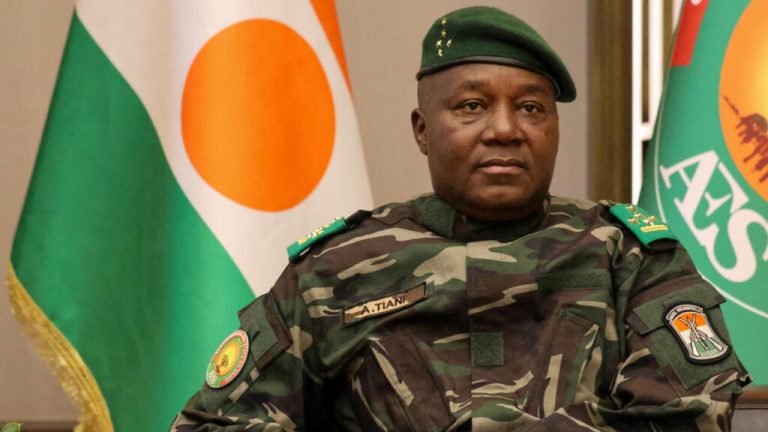Niger : Cinq personnes dont un ex-PM provisoirement déchues » de leur nationalité