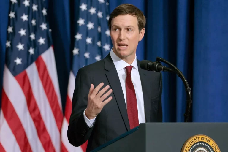 Alors qu’il parle de l’impasse au sujet du Donbass :  Jared Kushner salue le «succès» de sa mission sur les négociations  sur l’Ukraine