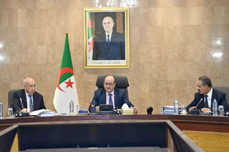 AVANT – PROJET DE LOI DE FINANCES 2027 : Le Gouvernement examine la première mouture