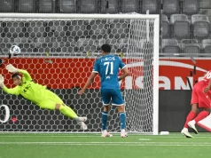 15 buts encaissés en 9 matchs : La mauvaise passe de Melvin Mastil en club