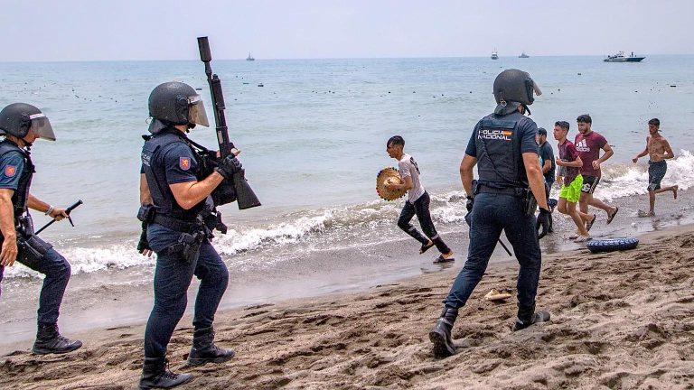POUR PROTÉGER CEUTA FACE AUX CONVOITISES DU MAROC : L’Espagne en ordre de bataille