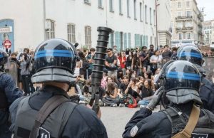 France : Le mouvement des lycéens violemment réprimé